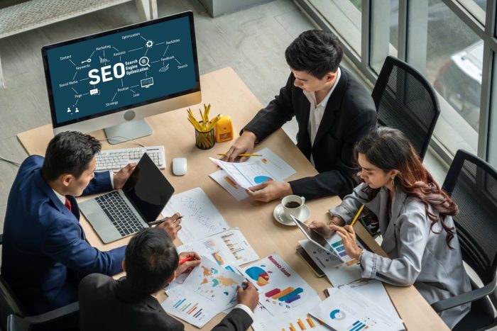 seo-специалисты за работой
